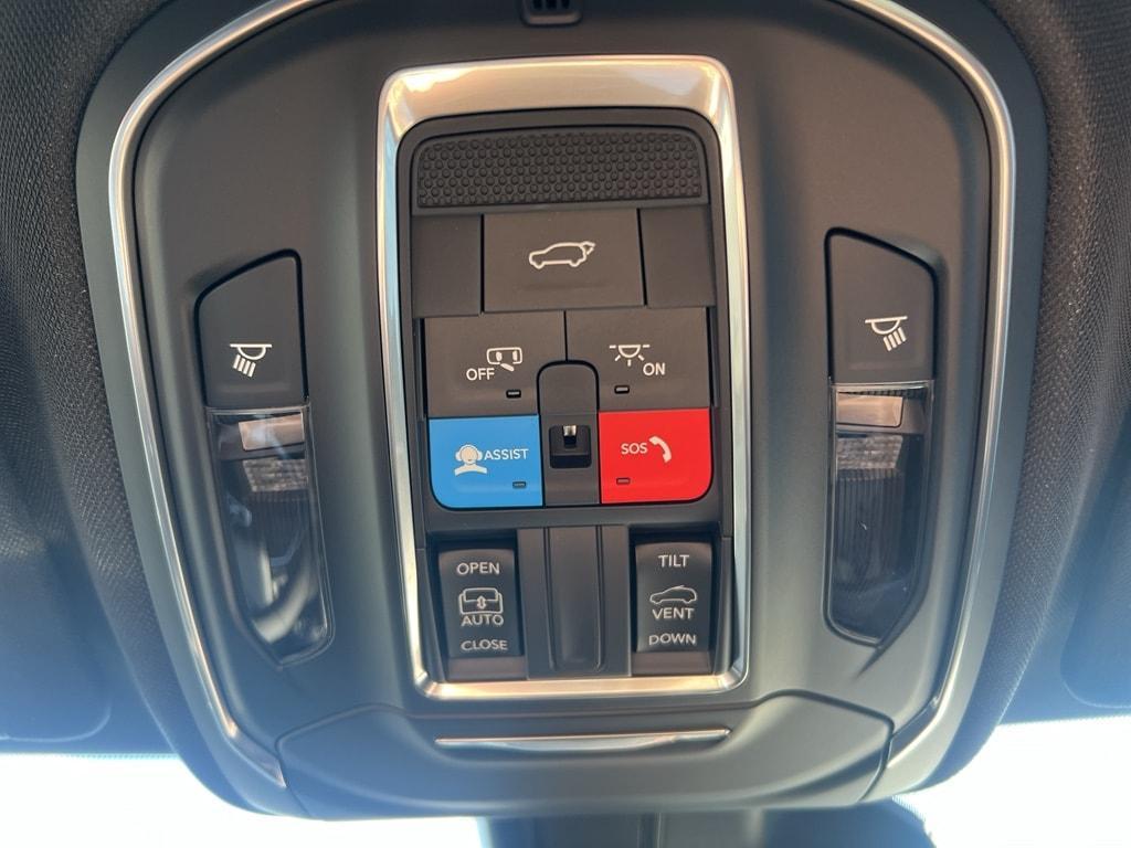 new 2026 Jeep Grand Cherokee car, priced at $45,513