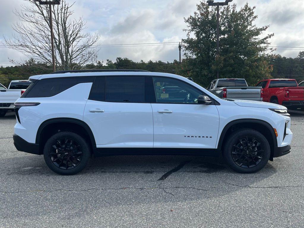 new 2026 Chevrolet Traverse car, priced at $42,395