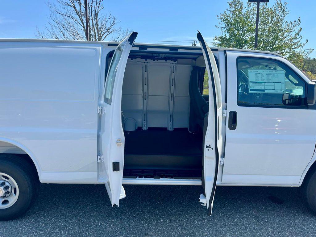 new 2026 Chevrolet Express 2500 car, priced at $50,035