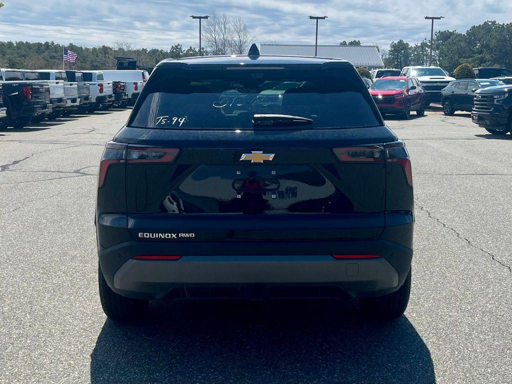 new 2026 Chevrolet Equinox car, priced at $33,005