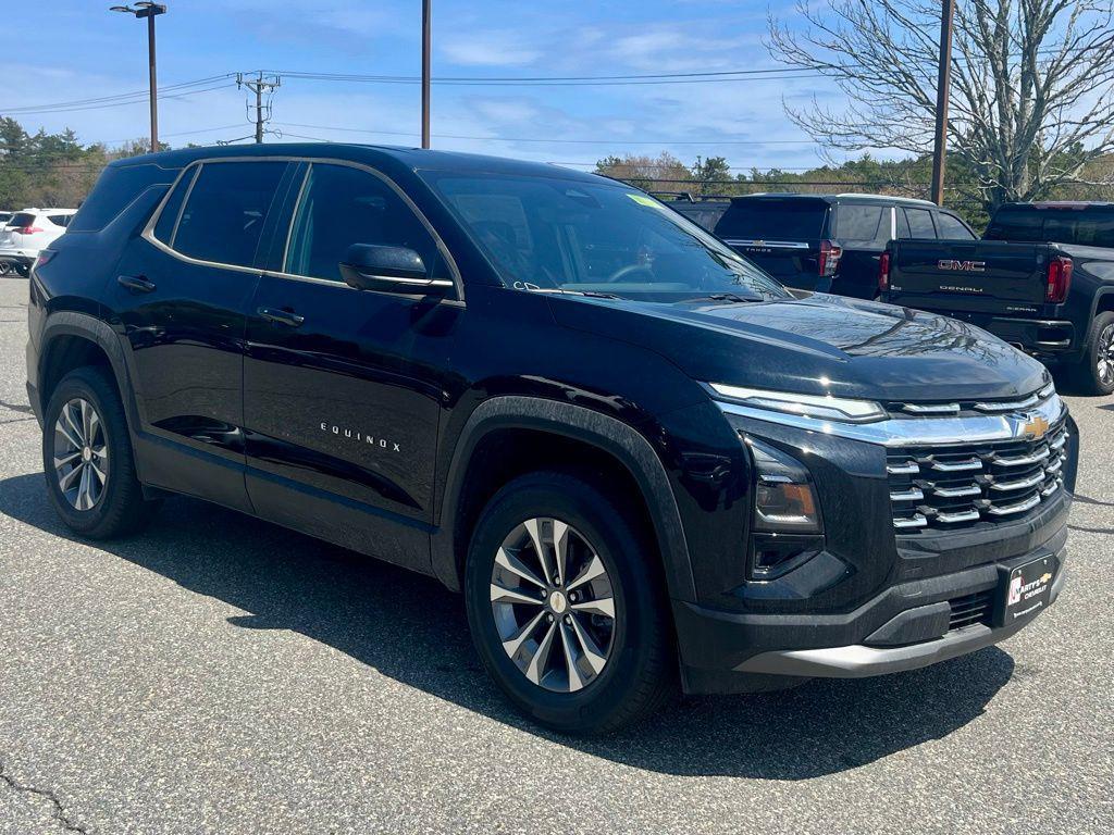 new 2026 Chevrolet Equinox car, priced at $33,005