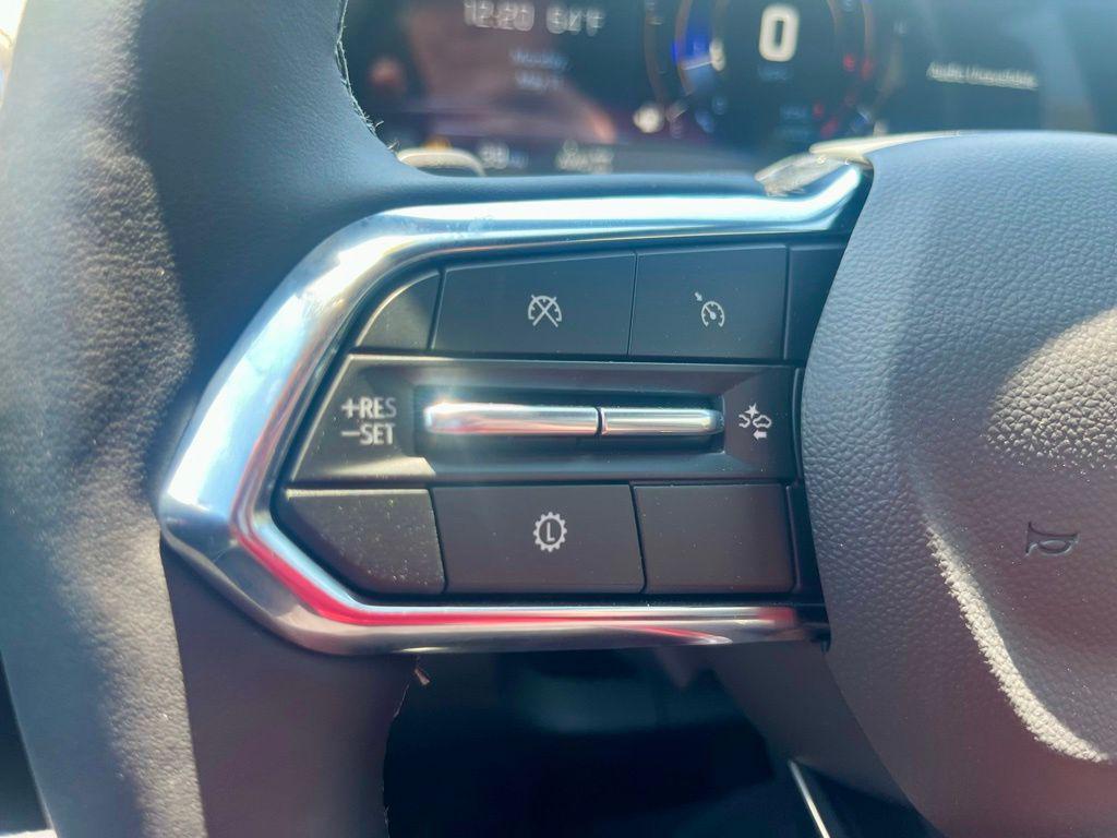 new 2026 Chevrolet Equinox car, priced at $33,005