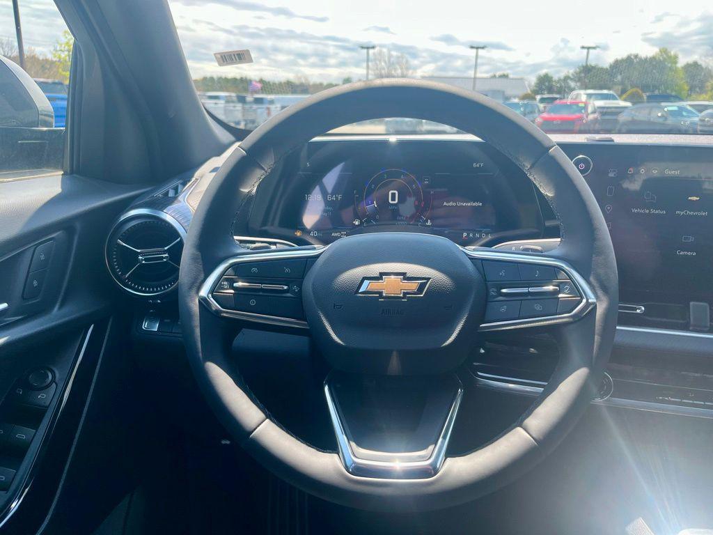 new 2026 Chevrolet Equinox car, priced at $33,005