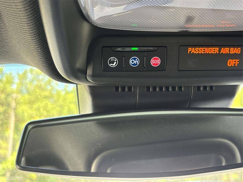 new 2025 Chevrolet Colorado car, priced at $32,140