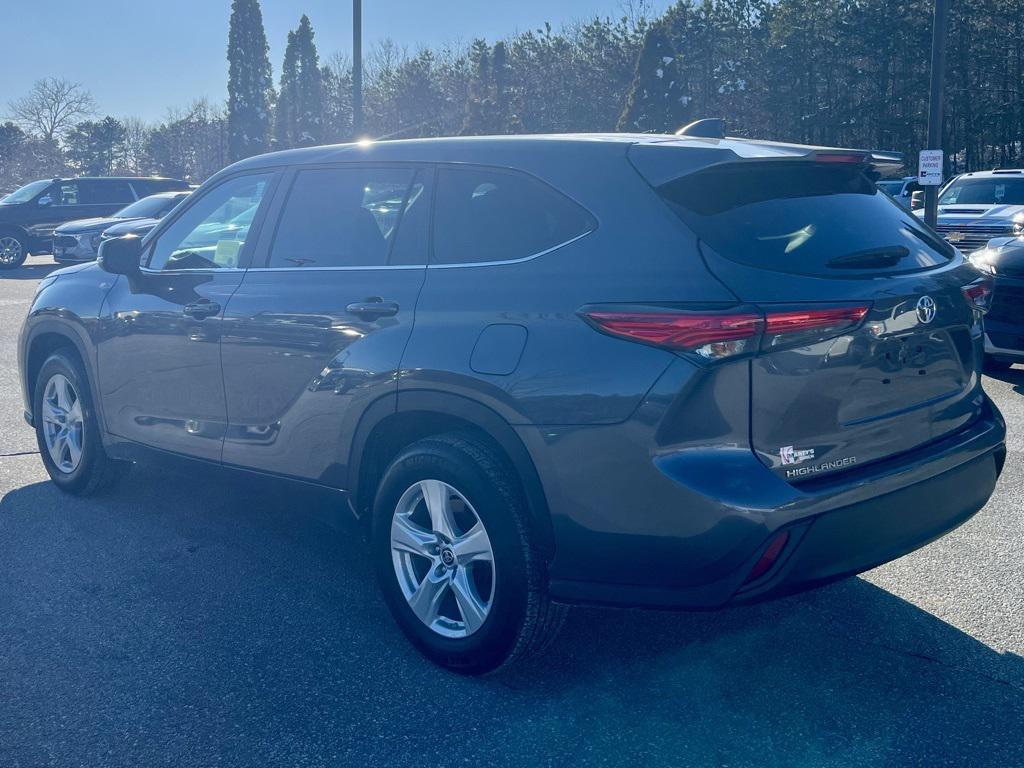 used 2023 Toyota Highlander car, priced at $31,302