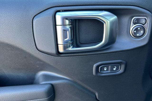 new 2026 Jeep Wrangler car, priced at $51,400