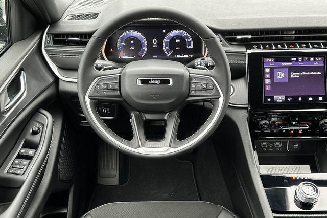 new 2025 Jeep Grand Cherokee L car, priced at $39,230