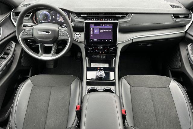 new 2025 Jeep Grand Cherokee L car, priced at $39,230