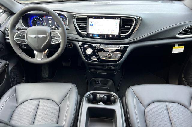 new 2025 Chrysler Pacifica car, priced at $41,820