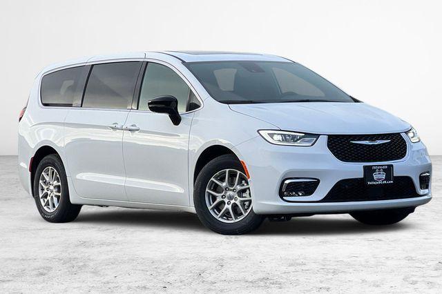 new 2025 Chrysler Pacifica car, priced at $41,820