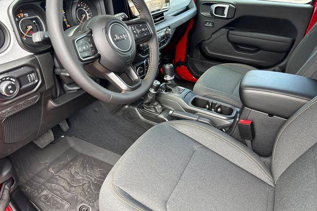 new 2025 Jeep Gladiator car, priced at $41,895