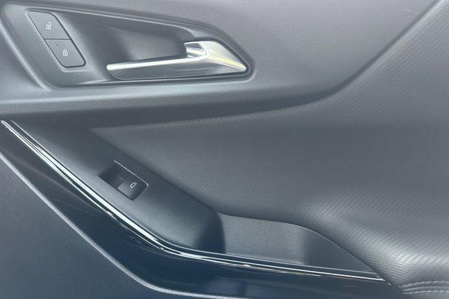 used 2025 Chevrolet Equinox car, priced at $21,990