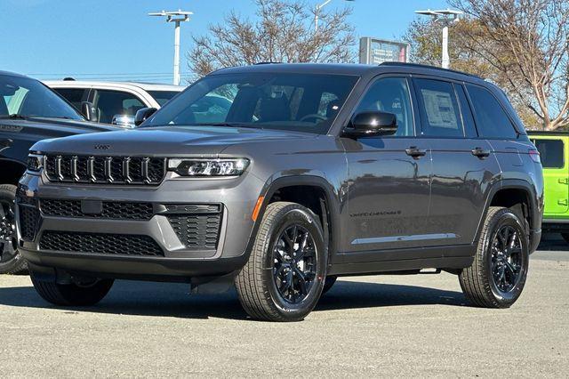 new 2026 Jeep Grand Cherokee car, priced at $48,750
