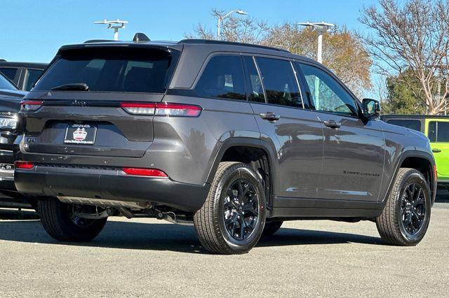 new 2026 Jeep Grand Cherokee car, priced at $48,750