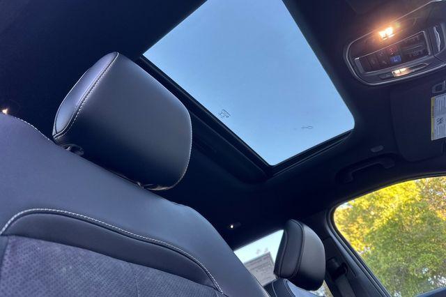 new 2025 Jeep Grand Cherokee L car, priced at $39,230