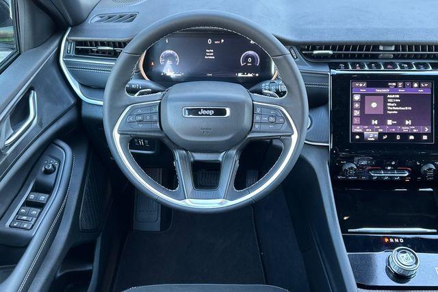 new 2025 Jeep Grand Cherokee L car, priced at $39,230