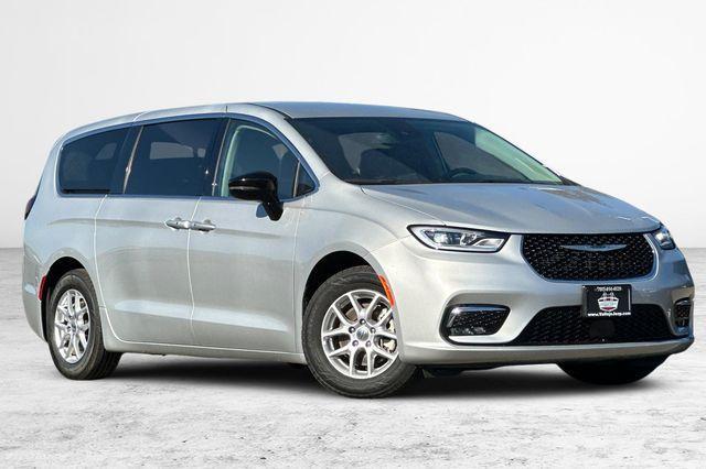 used 2024 Chrysler Pacifica car, priced at $27,490
