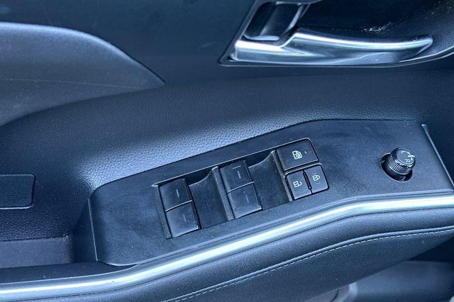 used 2023 Toyota Highlander car, priced at $32,990