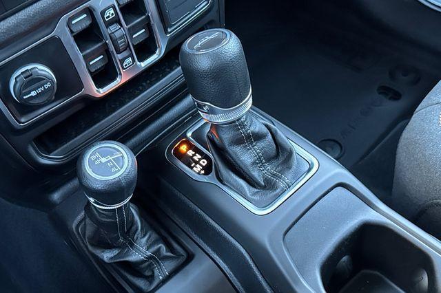 new 2025 Jeep Gladiator car, priced at $41,300