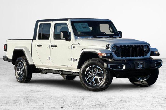new 2025 Jeep Gladiator car, priced at $41,300