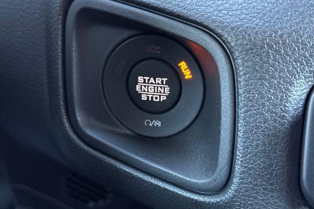 new 2025 Jeep Gladiator car, priced at $41,300