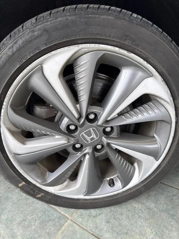 used 2018 Honda Clarity Plug-In Hybrid car, priced at $15,495