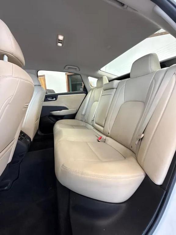 used 2018 Honda Clarity Plug-In Hybrid car, priced at $15,495