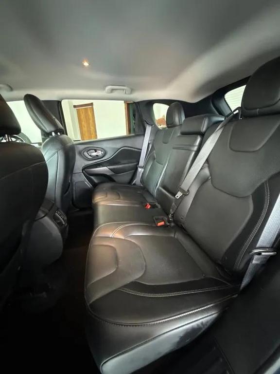 used 2019 Jeep Cherokee car, priced at $16,995