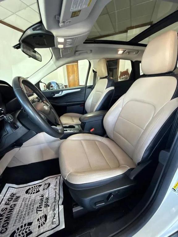 used 2022 Ford Escape car, priced at $18,995