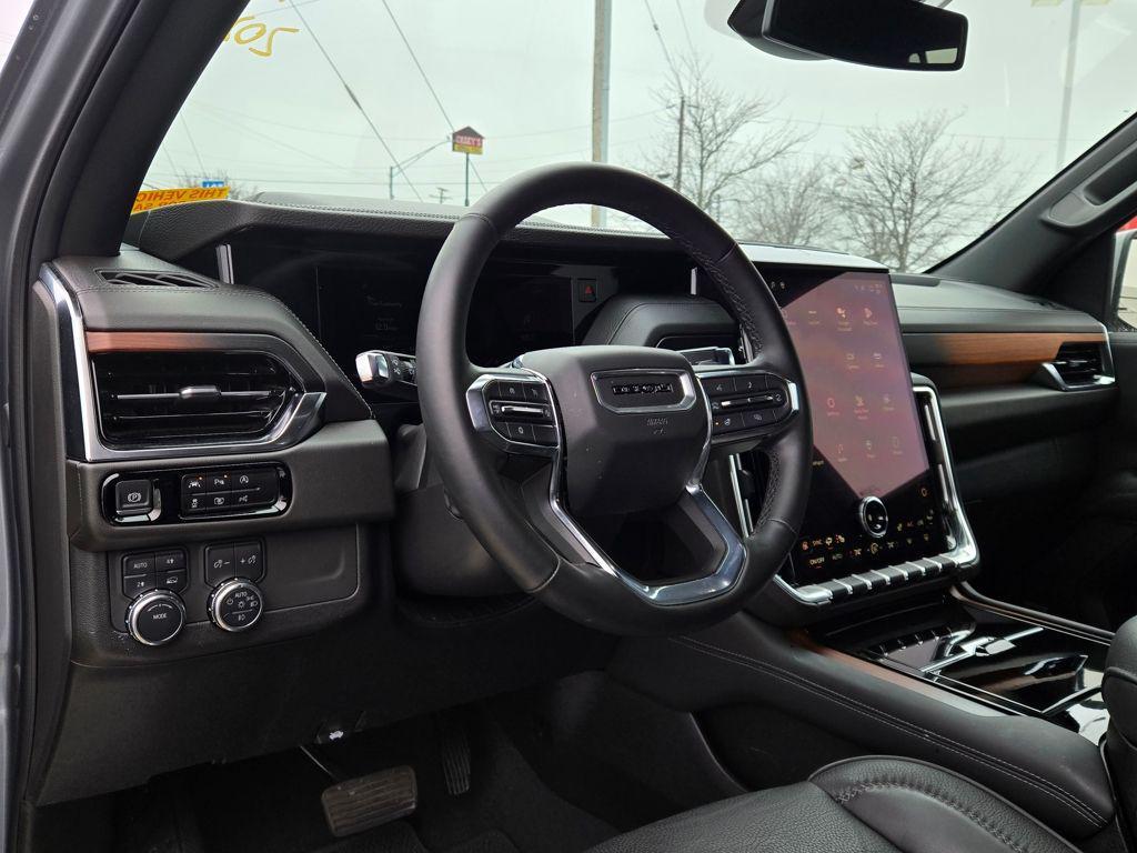 used 2025 GMC Yukon car, priced at $72,797