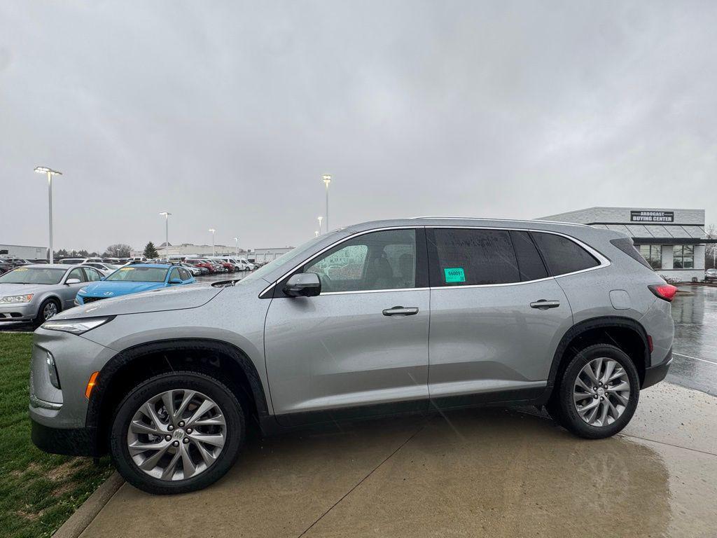 used 2025 Buick Enclave car, priced at $37,900