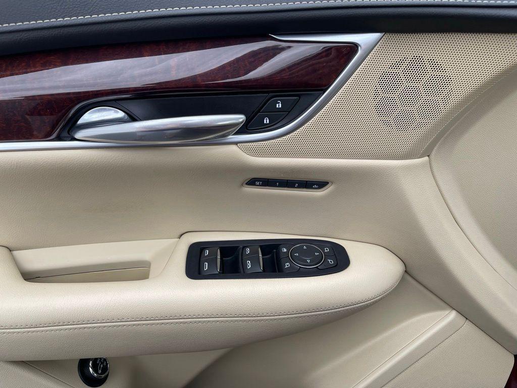 used 2017 Cadillac XT5 car, priced at $16,893