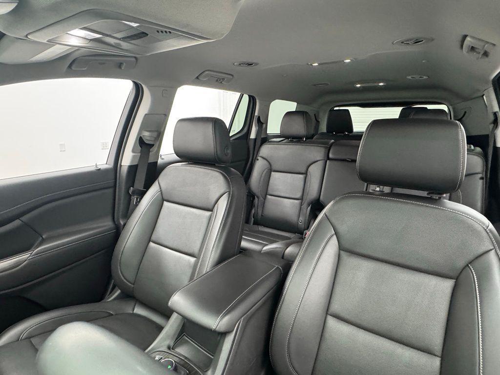 used 2023 GMC Acadia car, priced at $25,250