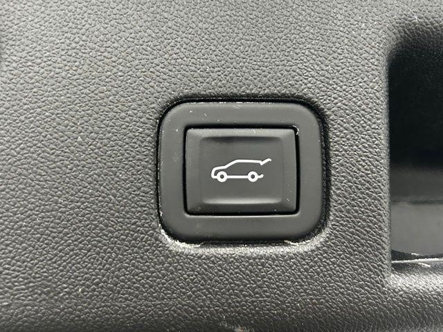 used 2024 Chevrolet Equinox car, priced at $21,993