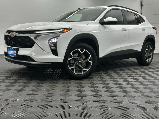 used 2024 Chevrolet Trax car, priced at $19,748