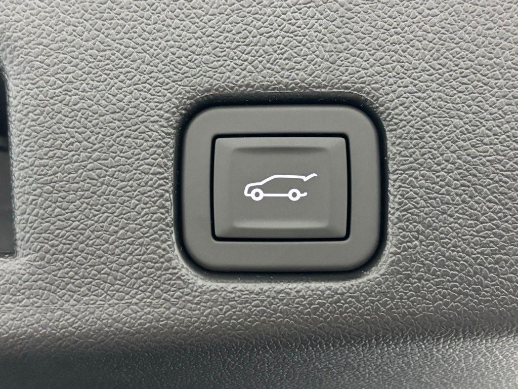 new 2026 Buick Enclave car, priced at $50,247