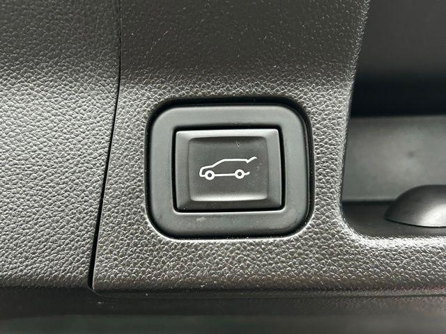 used 2023 GMC Acadia car, priced at $27,996