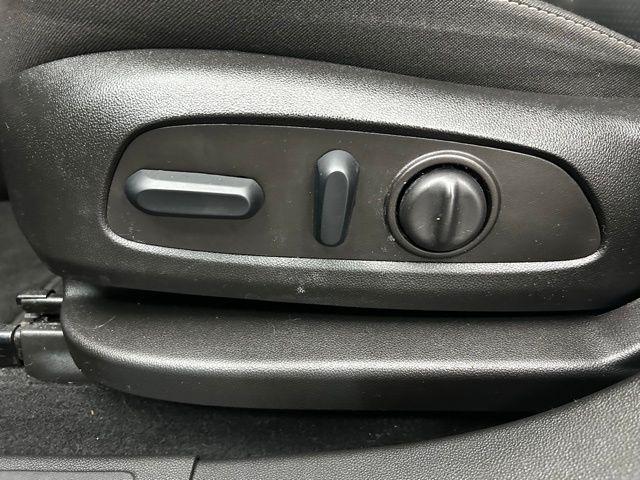 used 2023 GMC Acadia car, priced at $27,996