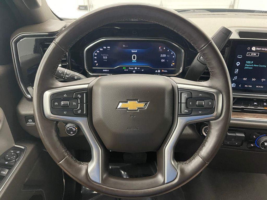 used 2025 Chevrolet Silverado 1500 car, priced at $40,098