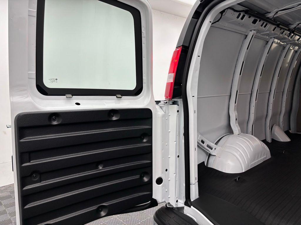 new 2025 GMC Savana 2500 car, priced at $43,000
