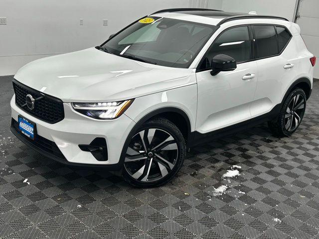 used 2023 Volvo XC40 car, priced at $25,637