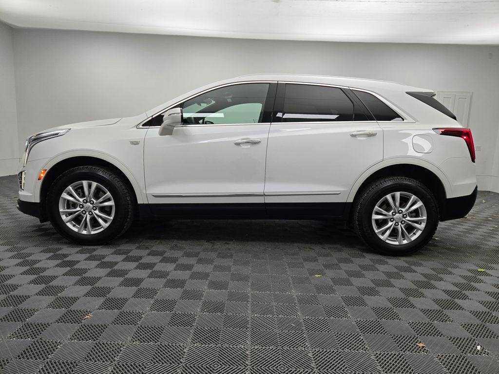 used 2023 Cadillac XT5 car, priced at $26,897