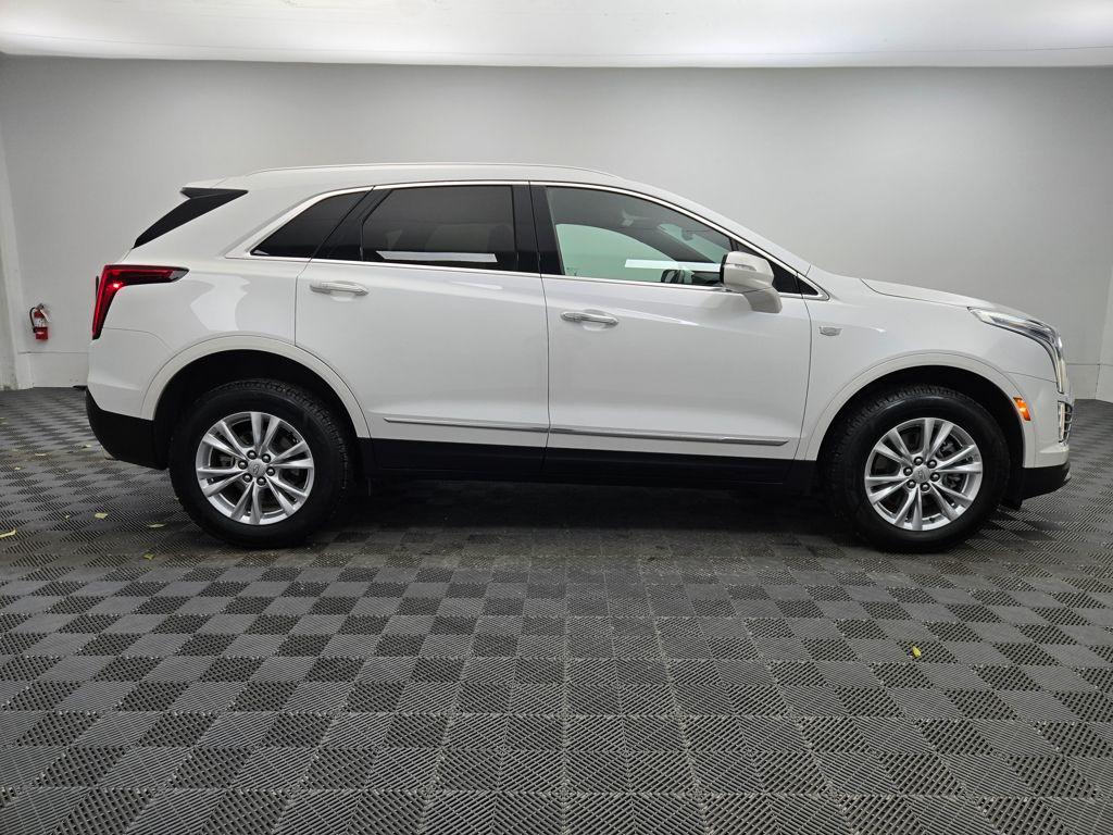 used 2023 Cadillac XT5 car, priced at $26,897