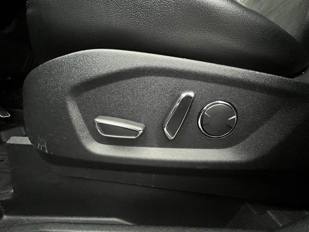 used 2019 Ford Edge car, priced at $17,495