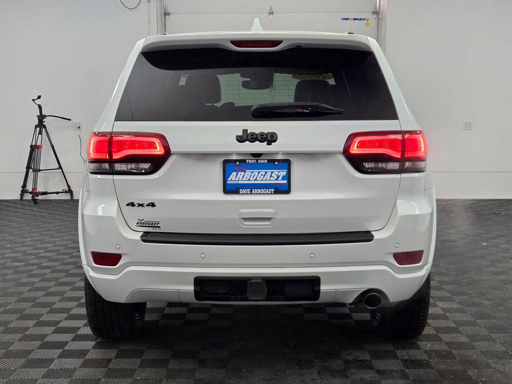 used 2022 Jeep Grand Cherokee car, priced at $26,987