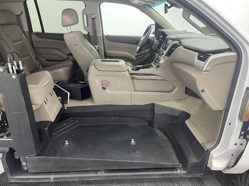 2017 White Frost Tricoat GMC Yukon XL