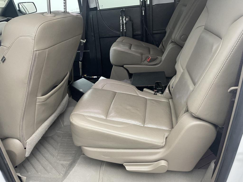 2017 White Frost Tricoat GMC Yukon XL