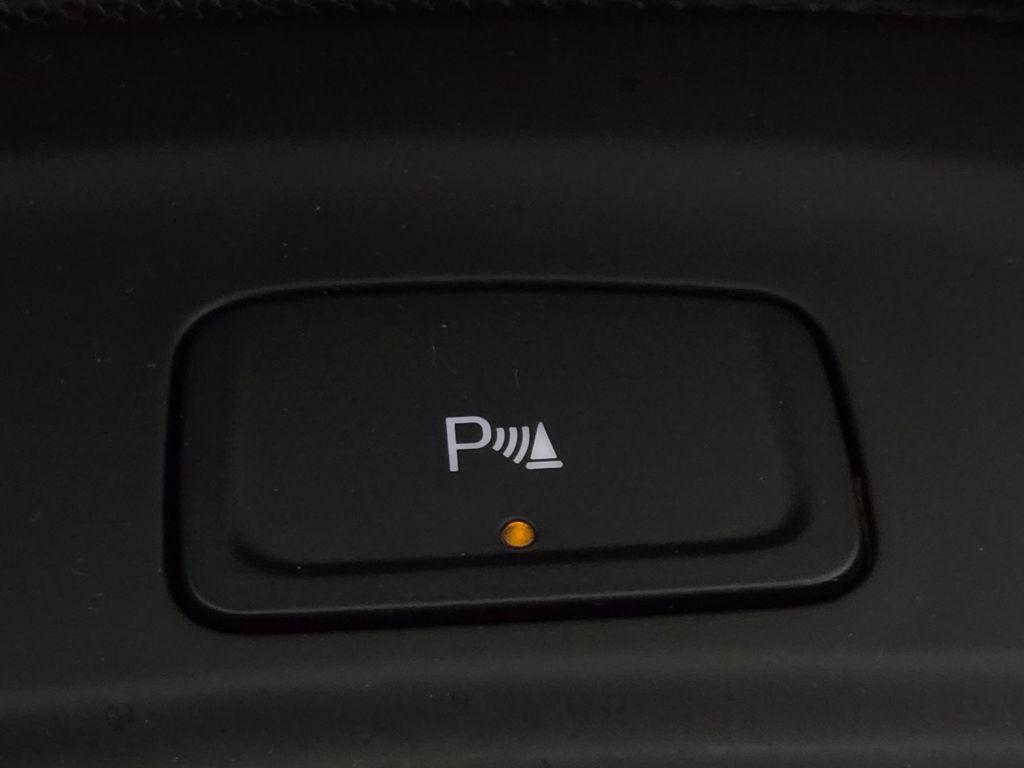 used 2024 Chevrolet Equinox car, priced at $21,400