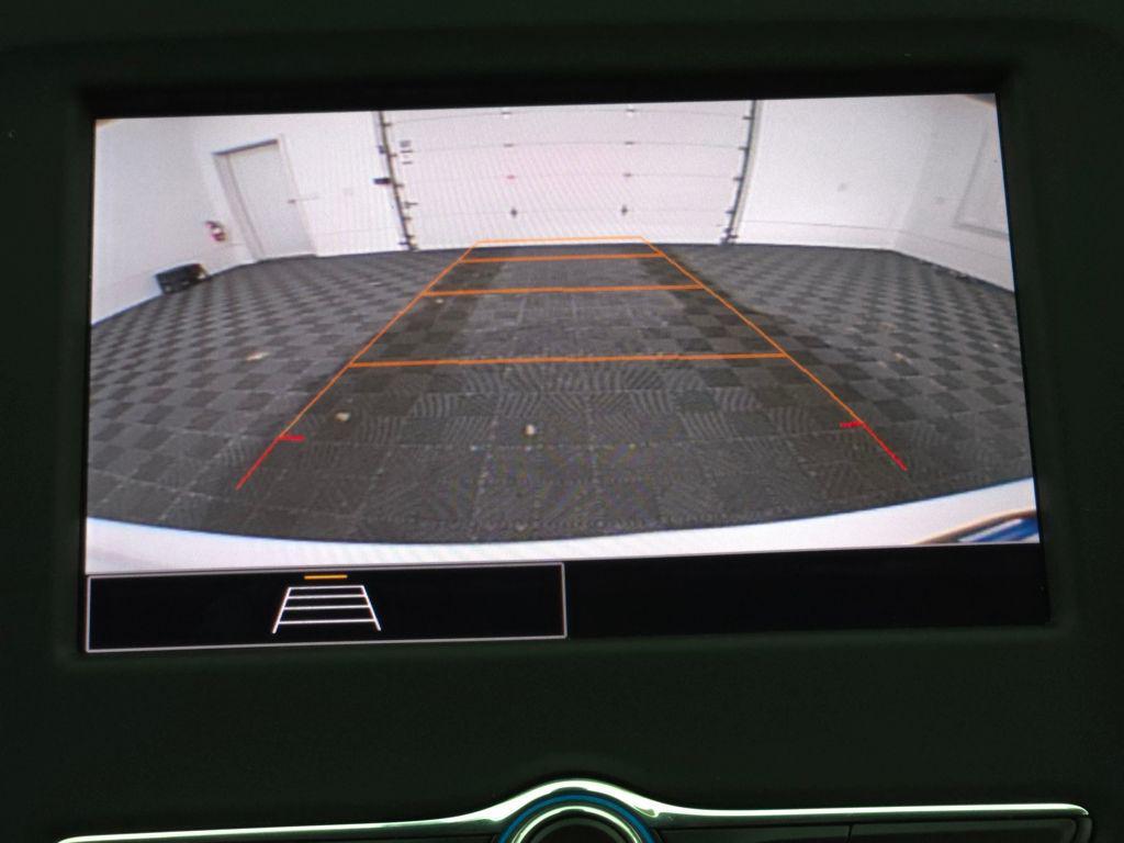 used 2024 Chevrolet Equinox car, priced at $21,400