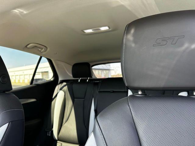 used 2025 Buick Envision car, priced at $31,140